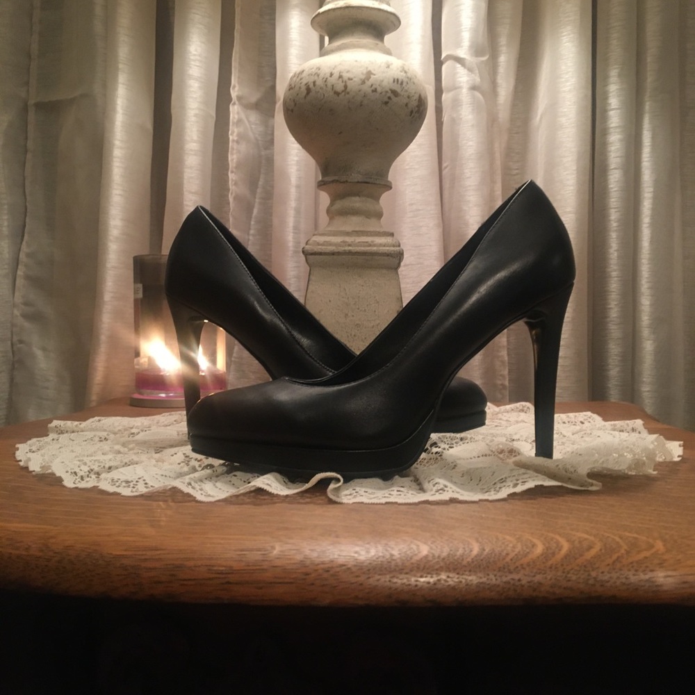 Nine West Black Quabree Platform Pump Size 7